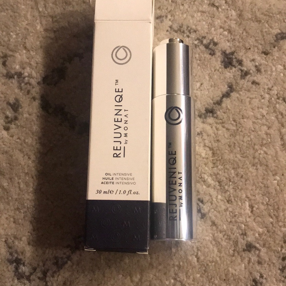 Monat Rejuvenique